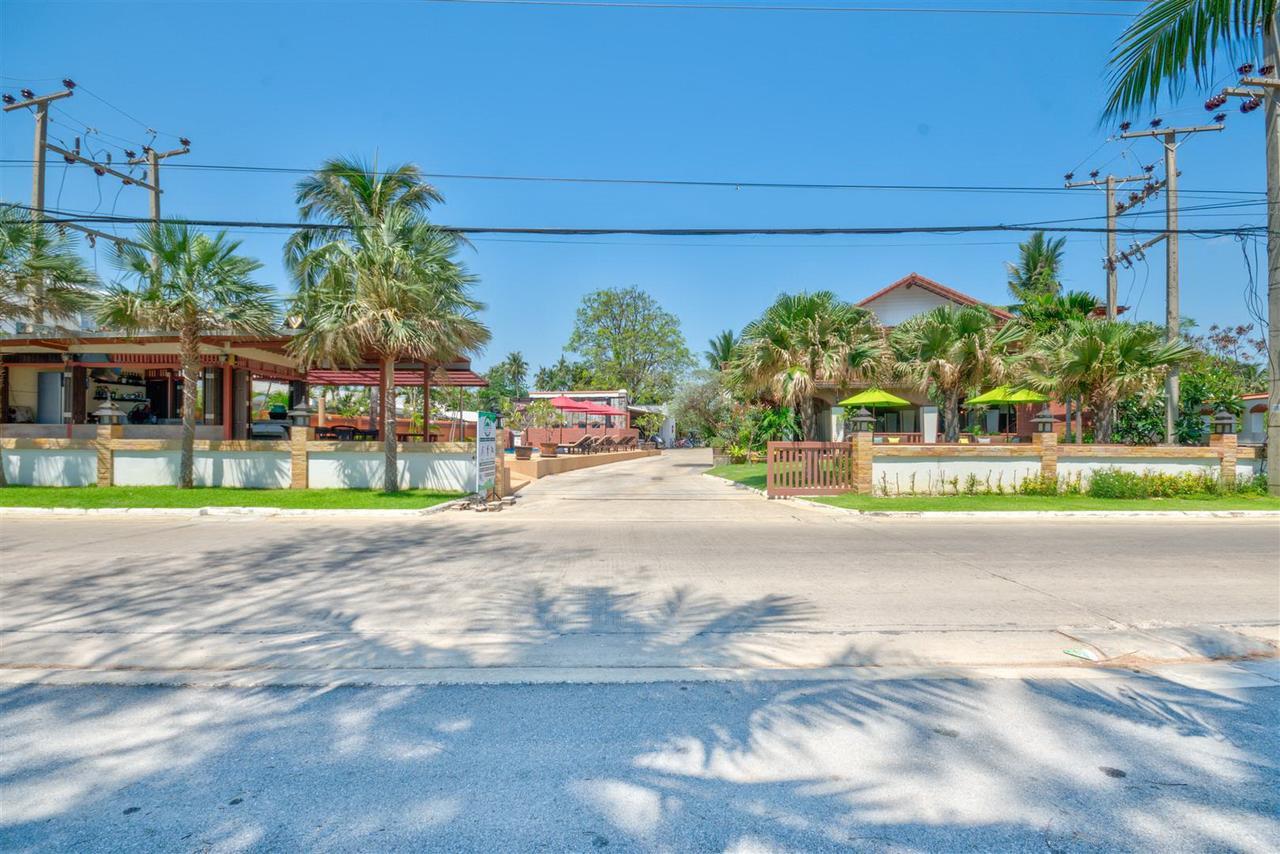 Palm Beach Resort Pran Buri Bagian luar foto